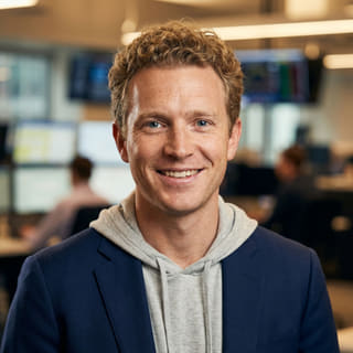 Ryan Brooks, com o cargo de Analista-Chefe de Trading na Lobo Valorento, foto de perfil